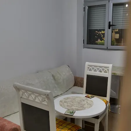 Hermes Elite Sarandë