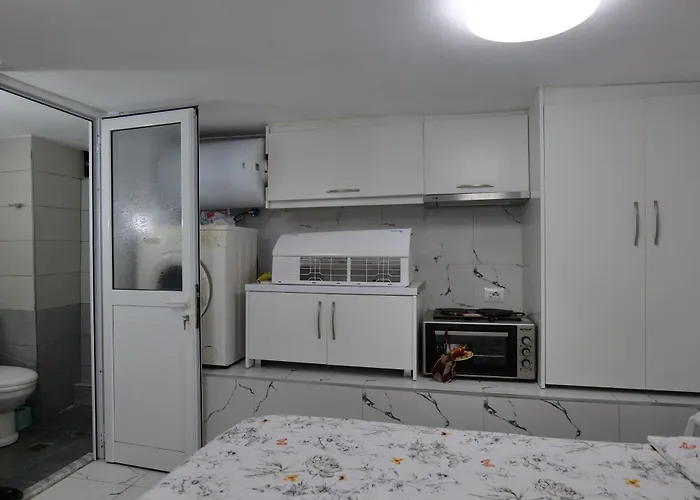 Hermes Elite Apartment *